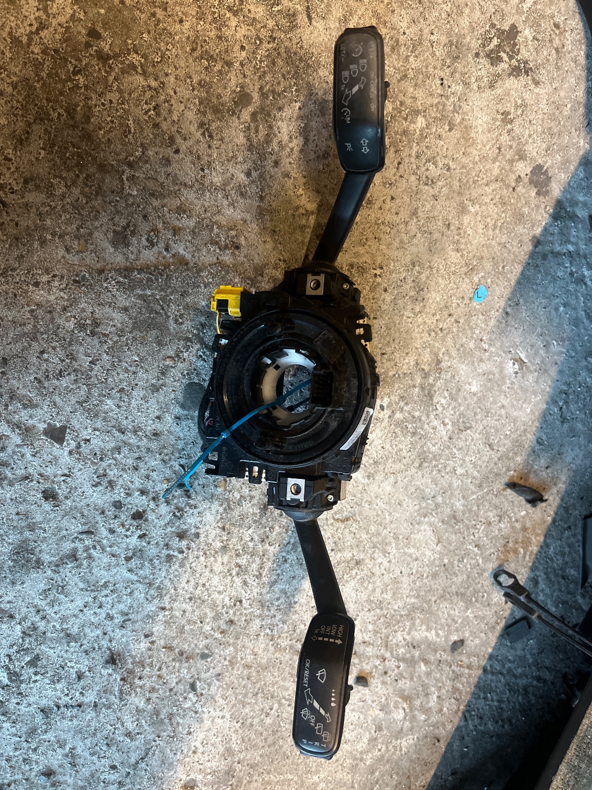 VW Schleifring 5Q0 953 549 E